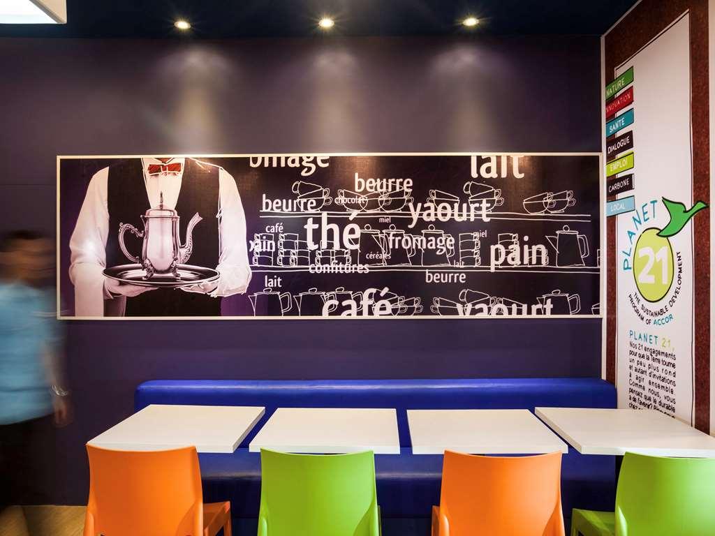Ibis Budget Bourgoin Jallieu Centre Exterior foto