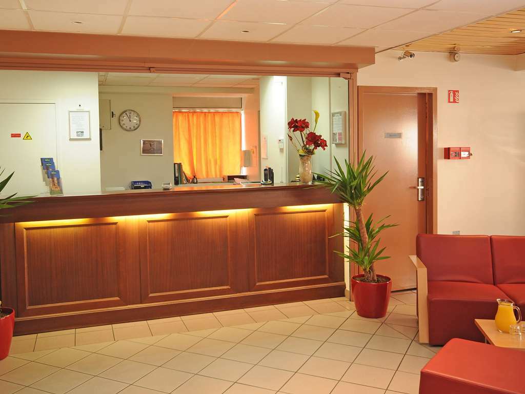 Ibis Budget Bourgoin Jallieu Centre Exterior foto